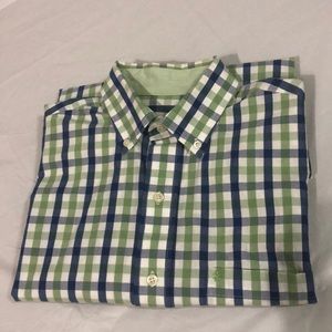 IZOD LONG SLEEVE BUTTON DOWN SHIRT